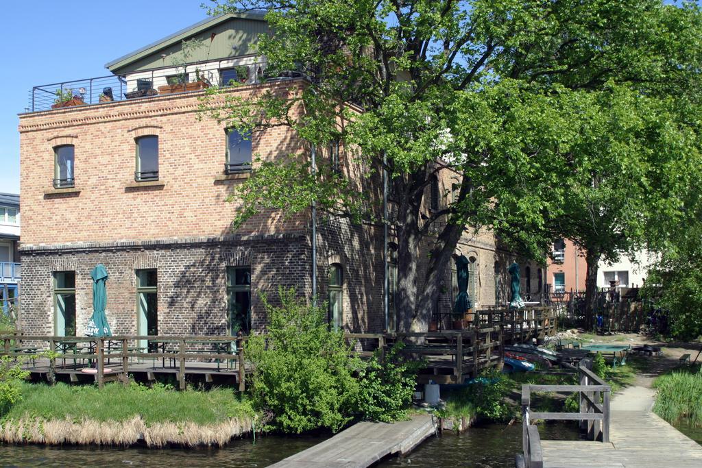 Seminar- Und Gaestehaus Flussbad Gartenstrasse เบอร์ลิน ภายนอก รูปภาพ